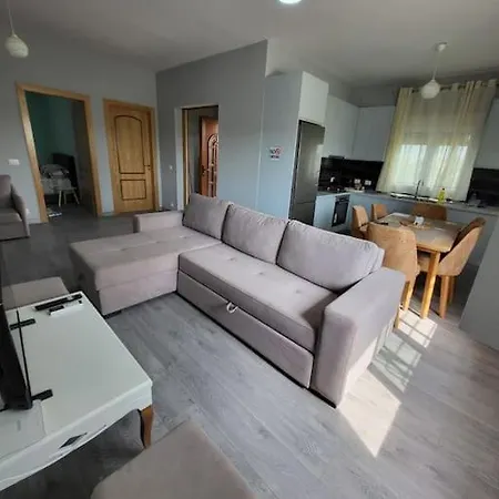 Xhovi Apartment Ishull-Lezhe